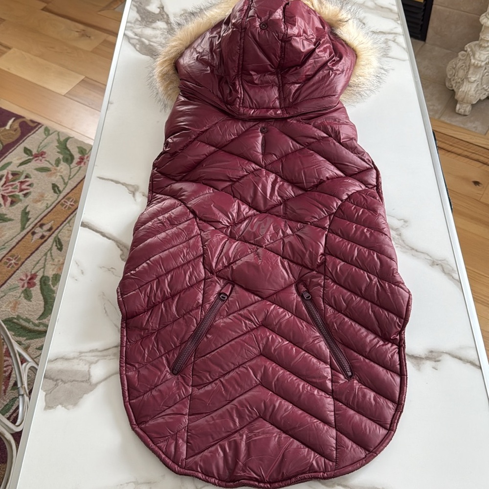 New Pajar Pup Zola dog jacket w/faux fur trimmed hood.  Size XXL. Color Merlot. - Picture 16 of 16
